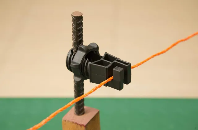 Gemi Isolatori Recinto Elettrico Pali Ferro 100 pz 30 mm